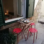 Andromeda Lovely One Bedroom Apartman
