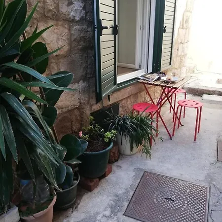 Andromeda Lovely One Bedroom Apartment