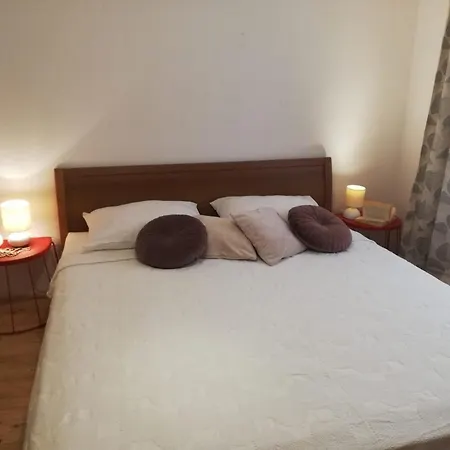 Andromeda Lovely One Bedroom