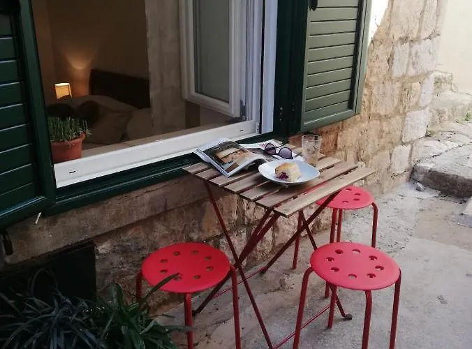 Andromeda Lovely One Bedroom Apartament