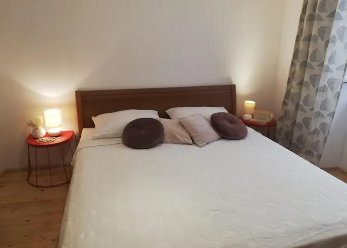 Andromeda Lovely One Bedroom